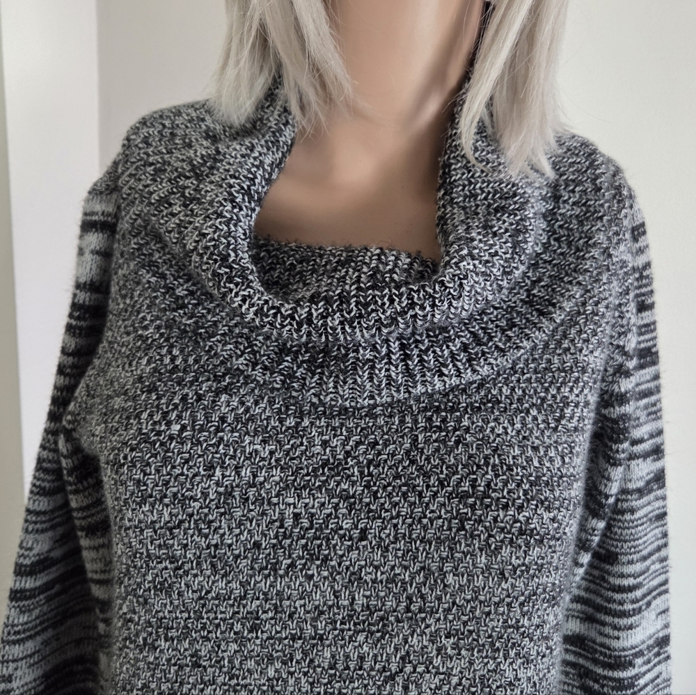 SOLD Womens Black & Gray Marbeled Cowl Neck Sweater Size L - Picture 4 of 7